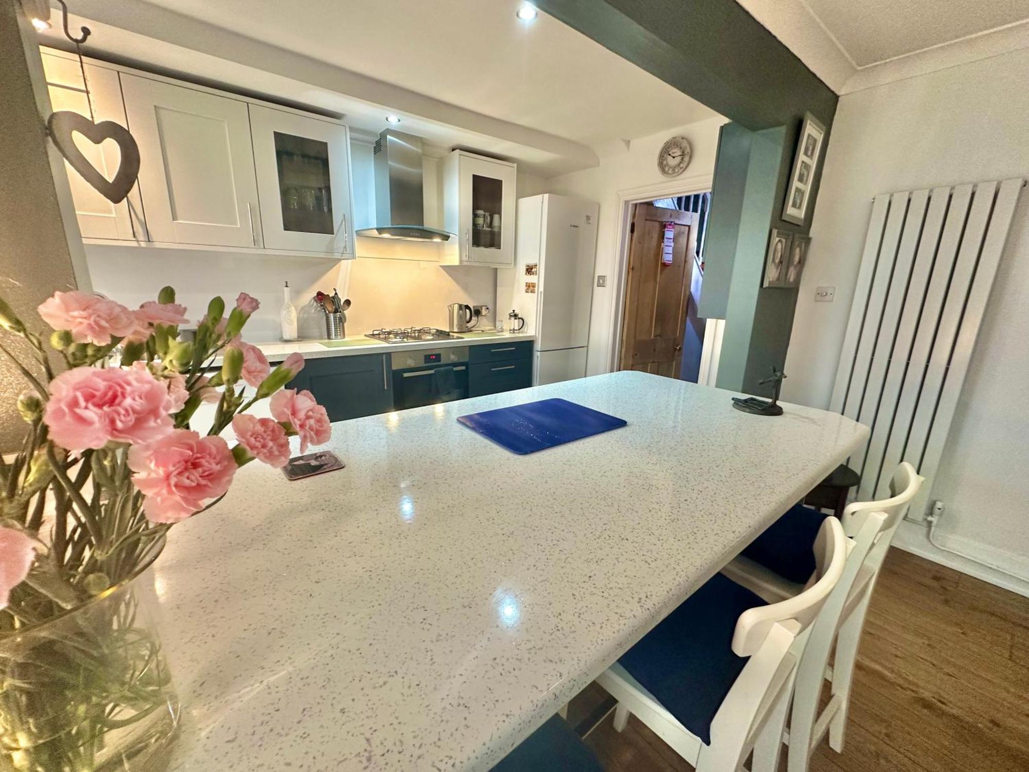Garden Cottage - 3 Bedroom Close To Town And Beach Борнмът Екстериор снимка